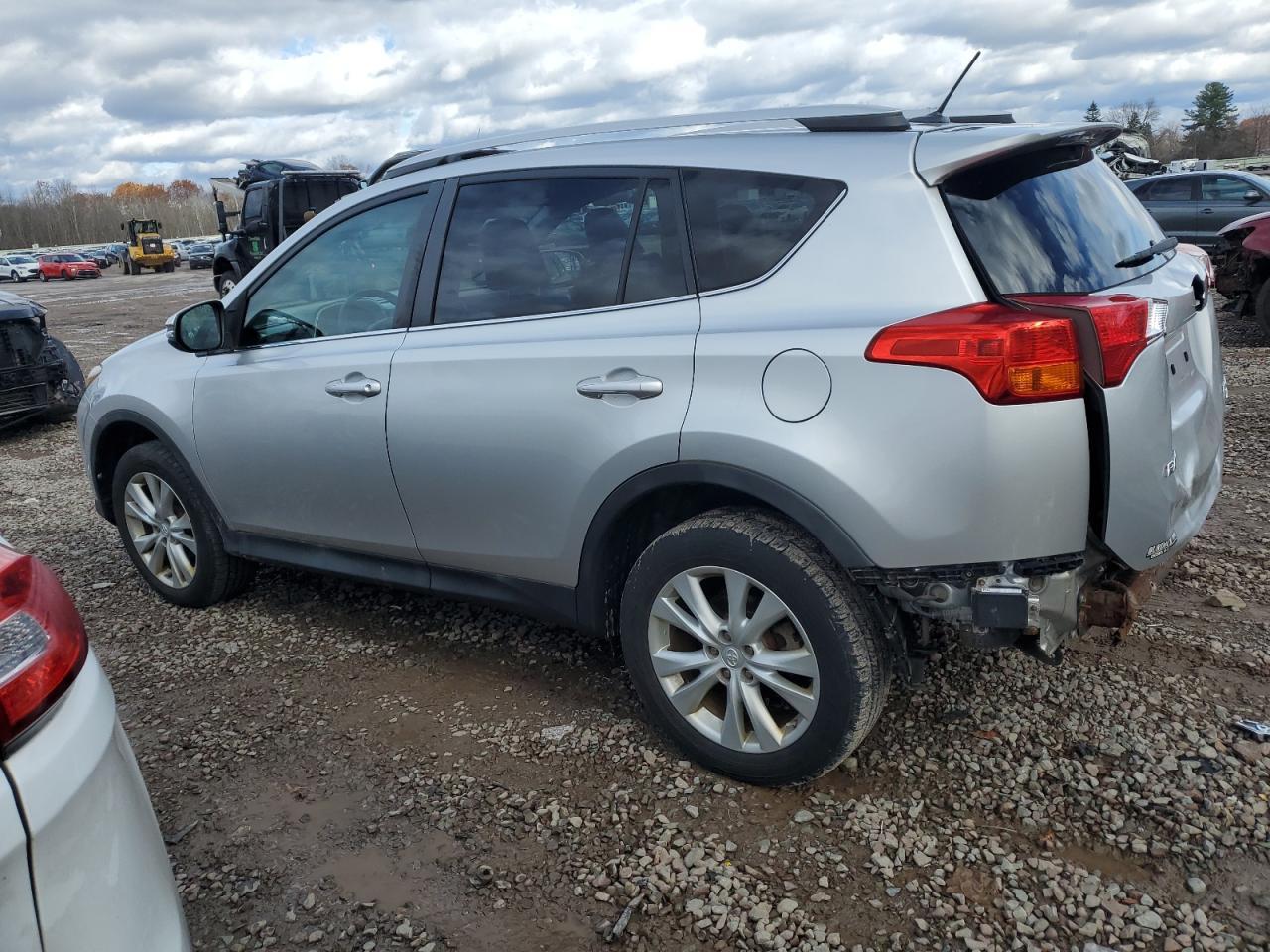 2014 TOYOTA RAV4