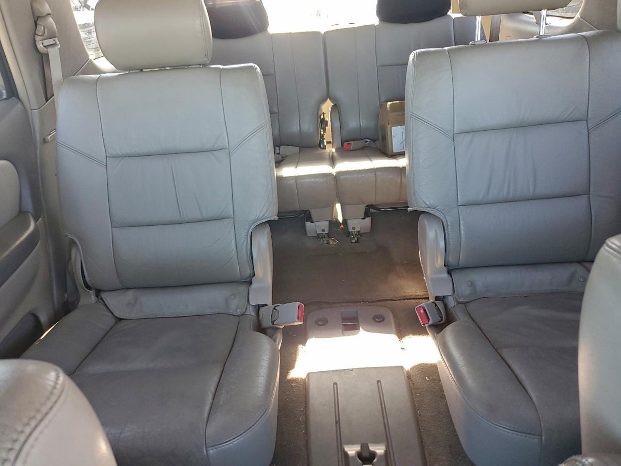 2006 TOYOTA Sequoia