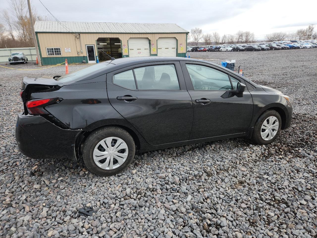 2025 NISSAN VERSA