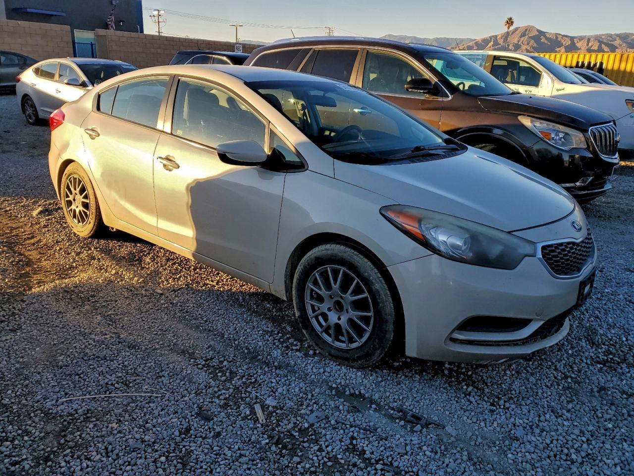 2015 KIA FORTE