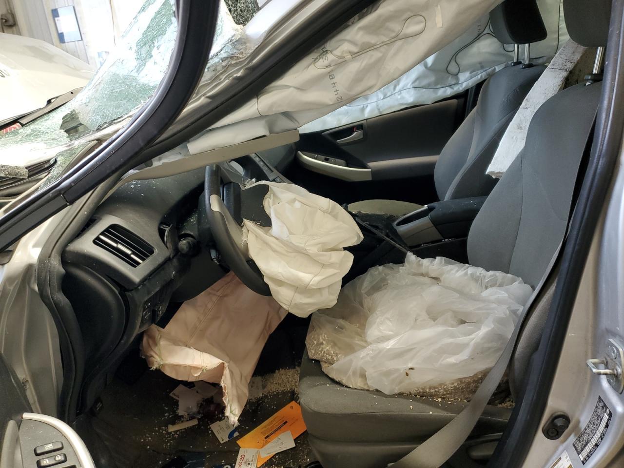 2014 TOYOTA PRIUS