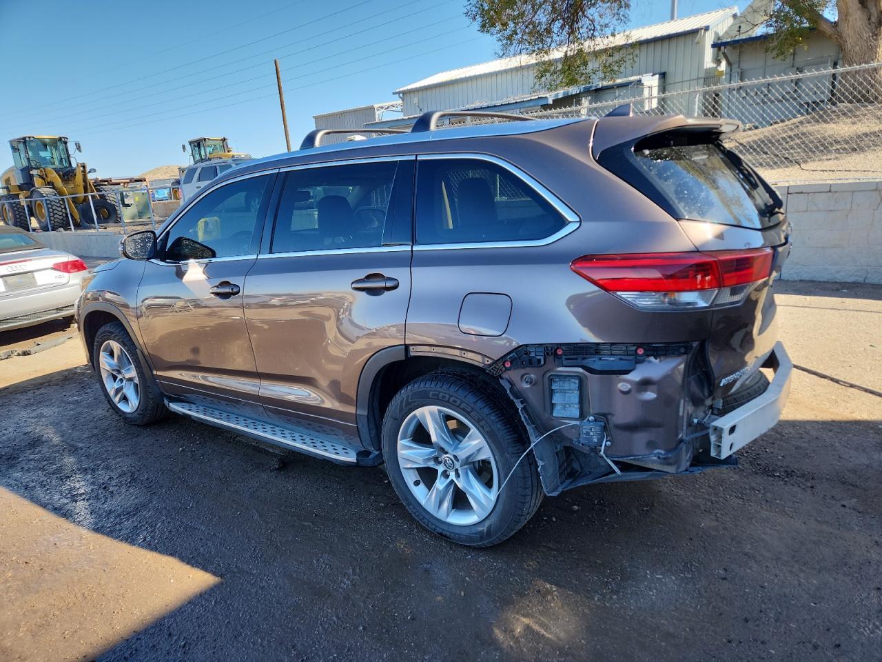 2017 TOYOTA HIGHLANDER