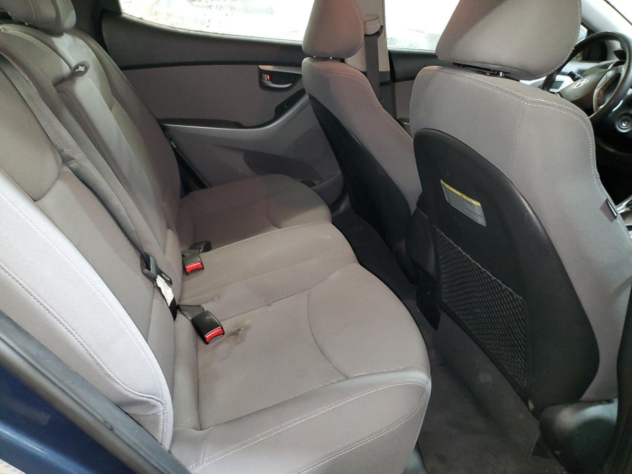 2016 HYUNDAI ELANTRA