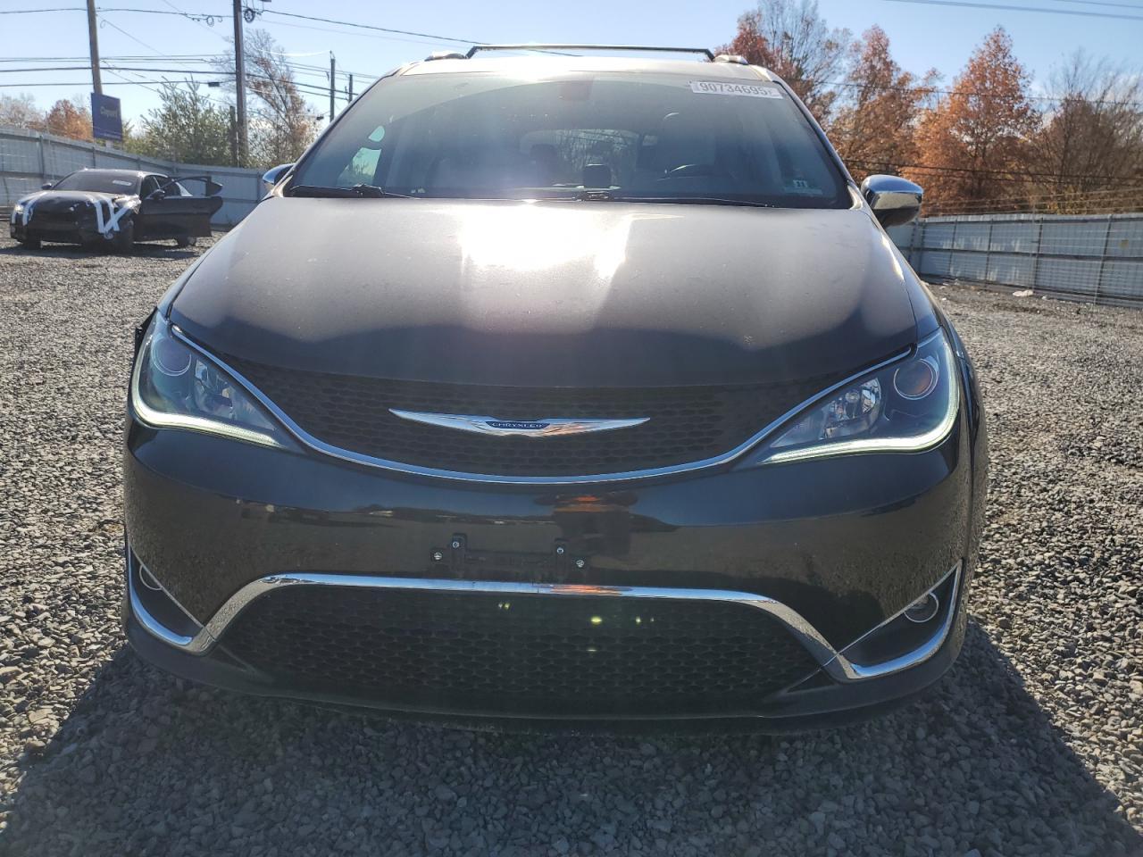2019 CHRYSLER Pacifica