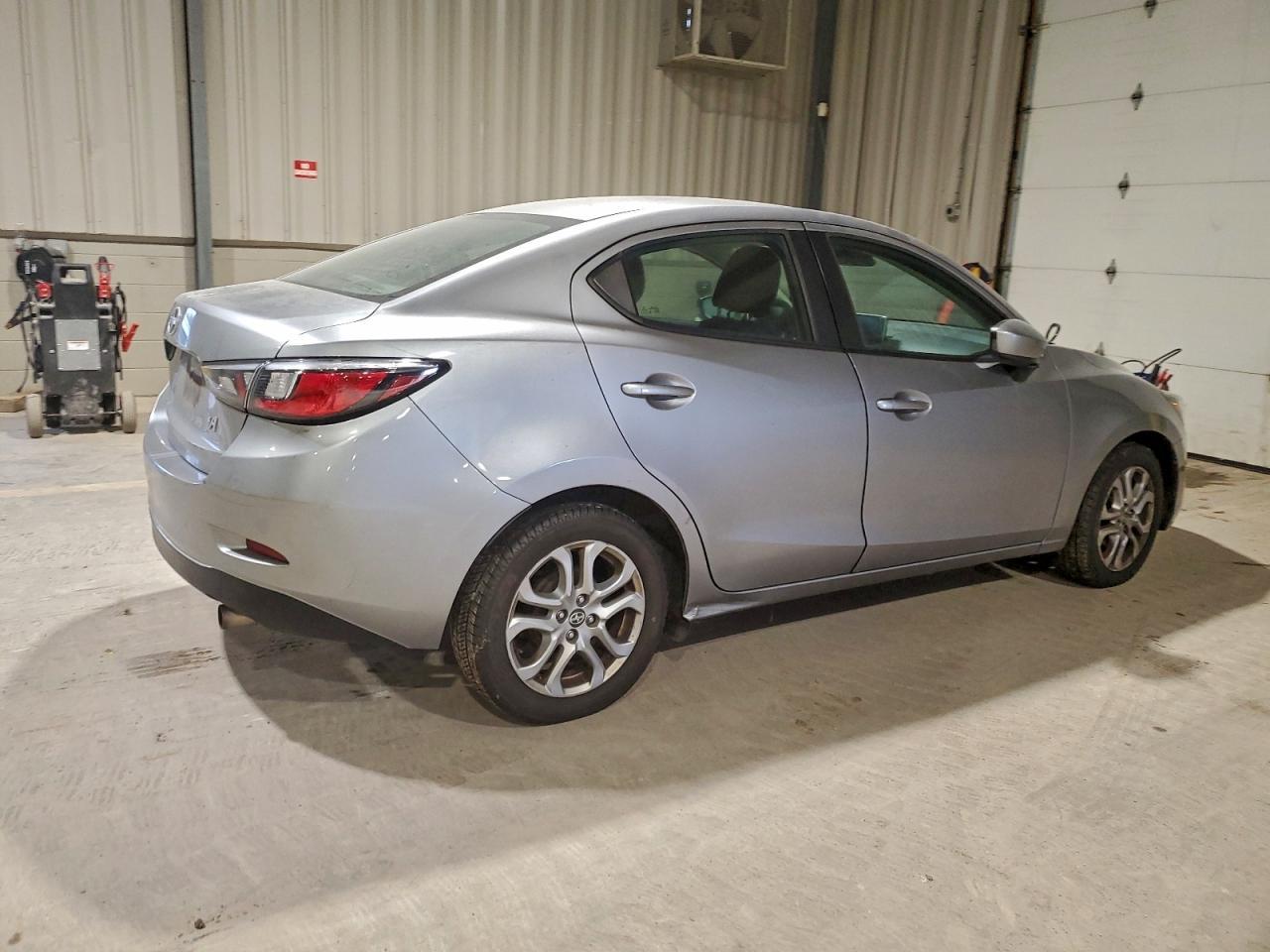 2016 TOYOTA SCION