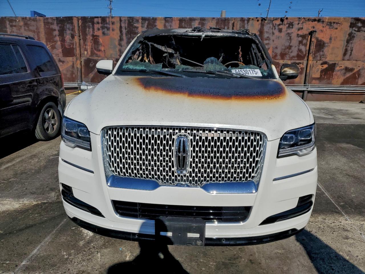 2022 LINCOLN Navigator
