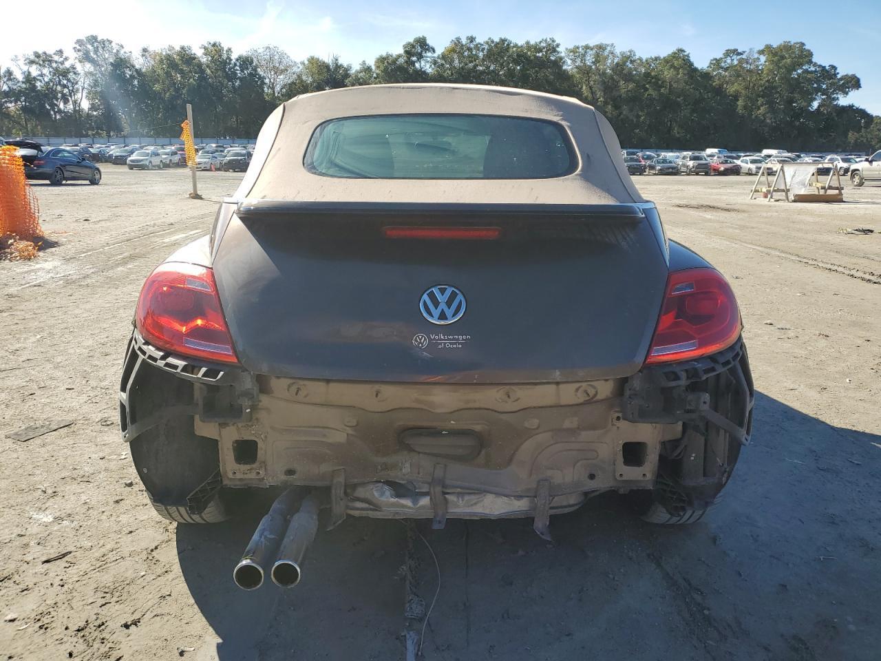 2013 VOLKSWAGEN Beetle