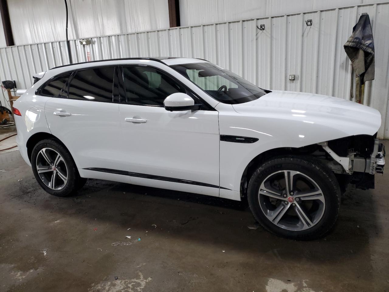 2017 JAGUAR F-Pace