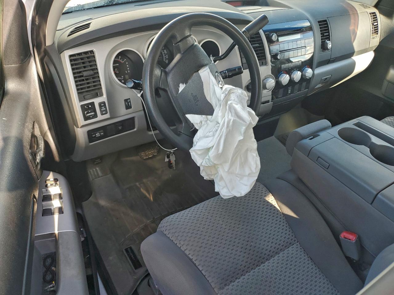 2008 TOYOTA TUNDRA