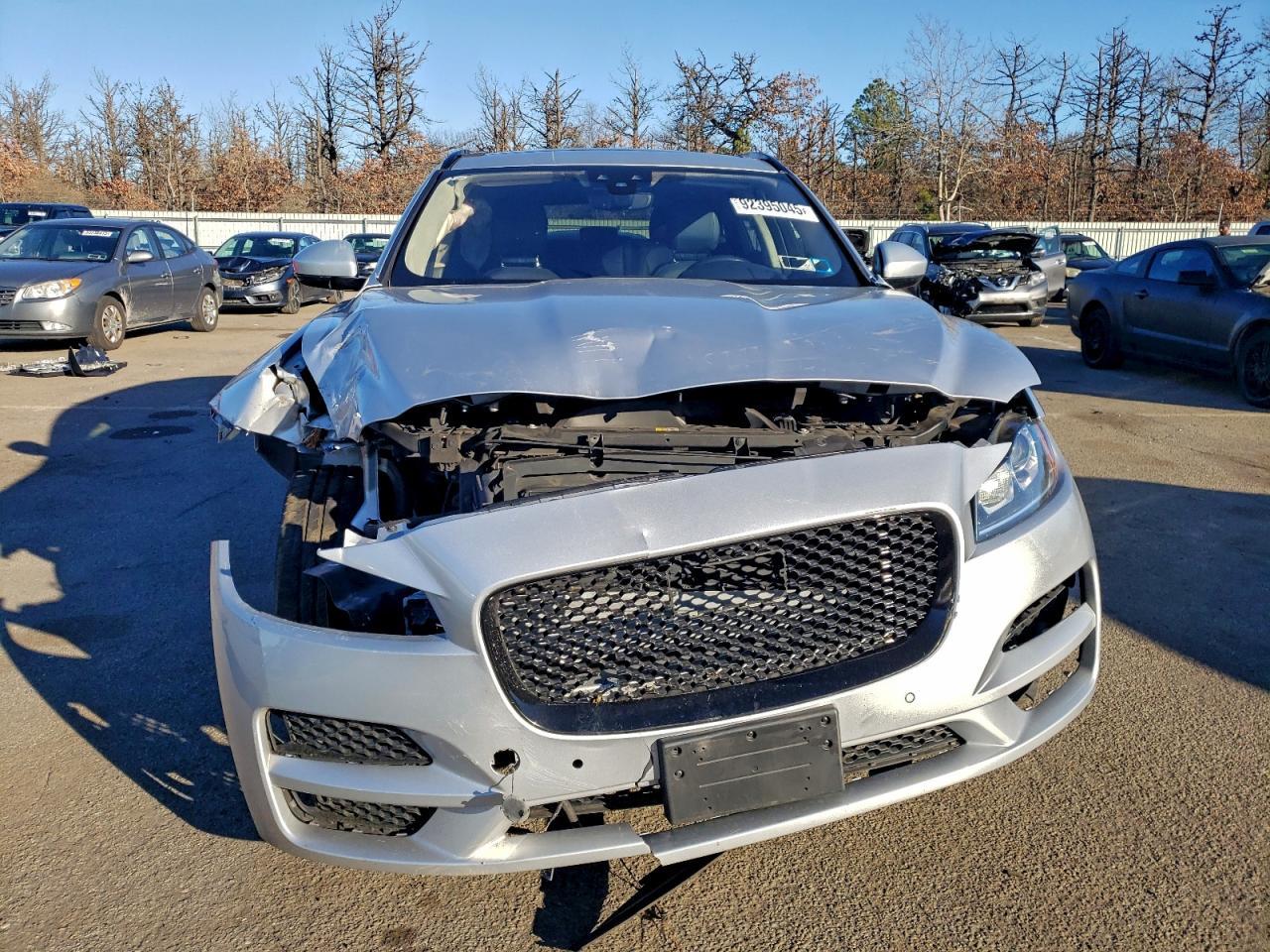2019 JAGUAR F-Pace