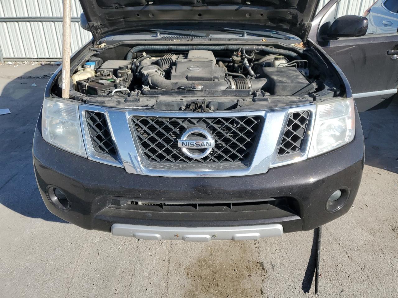 2011 NISSAN PATHFINDER