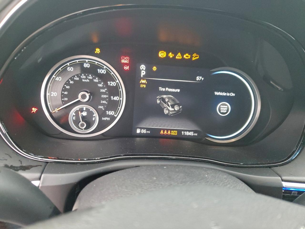 2025 GENESIS GV70