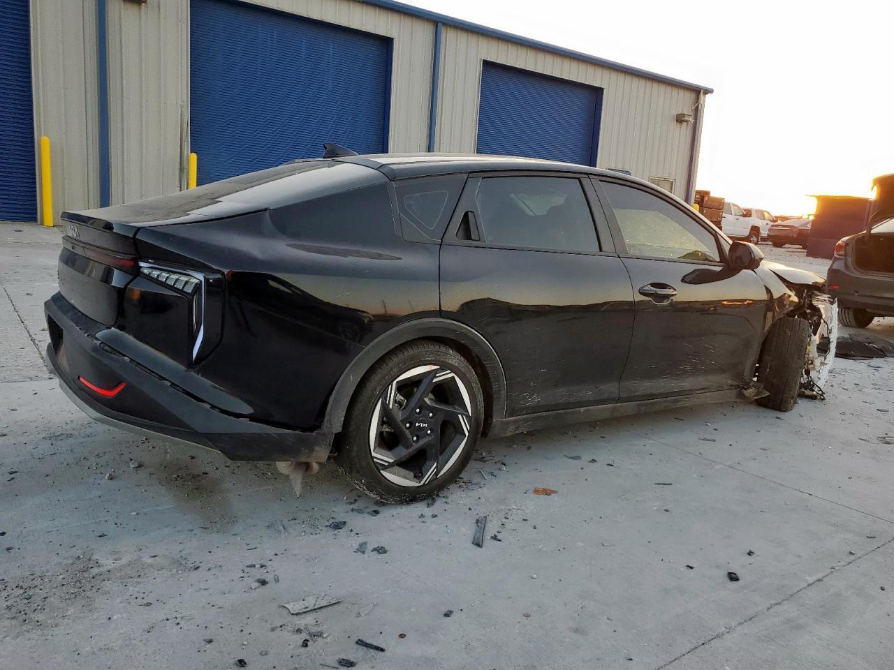 2025 KIA K4