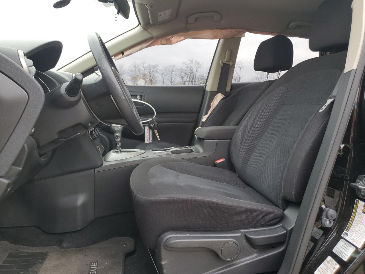 2015 NISSAN ROGUE