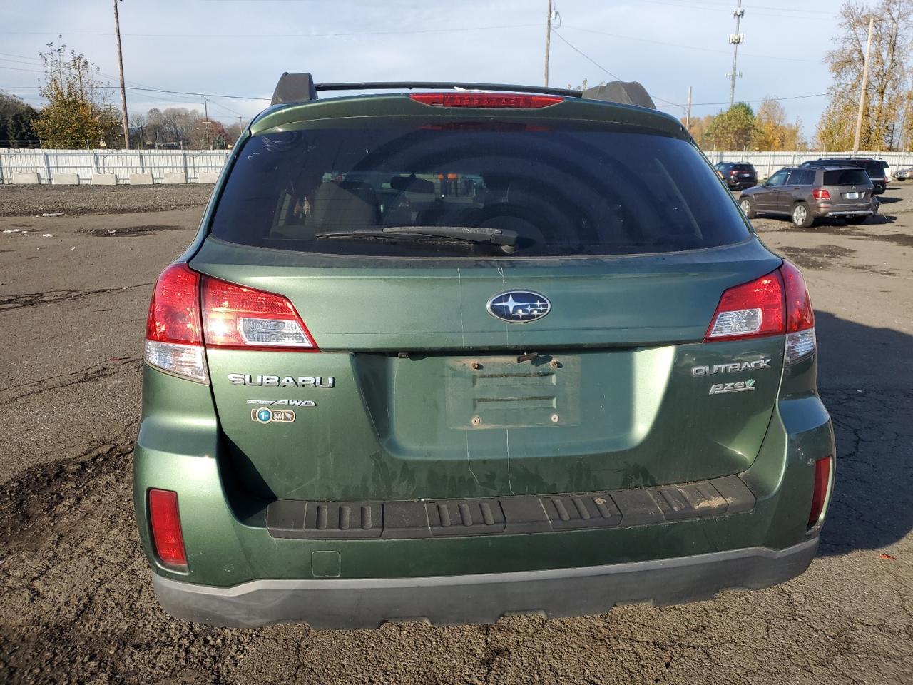 2013 SUBARU Outback