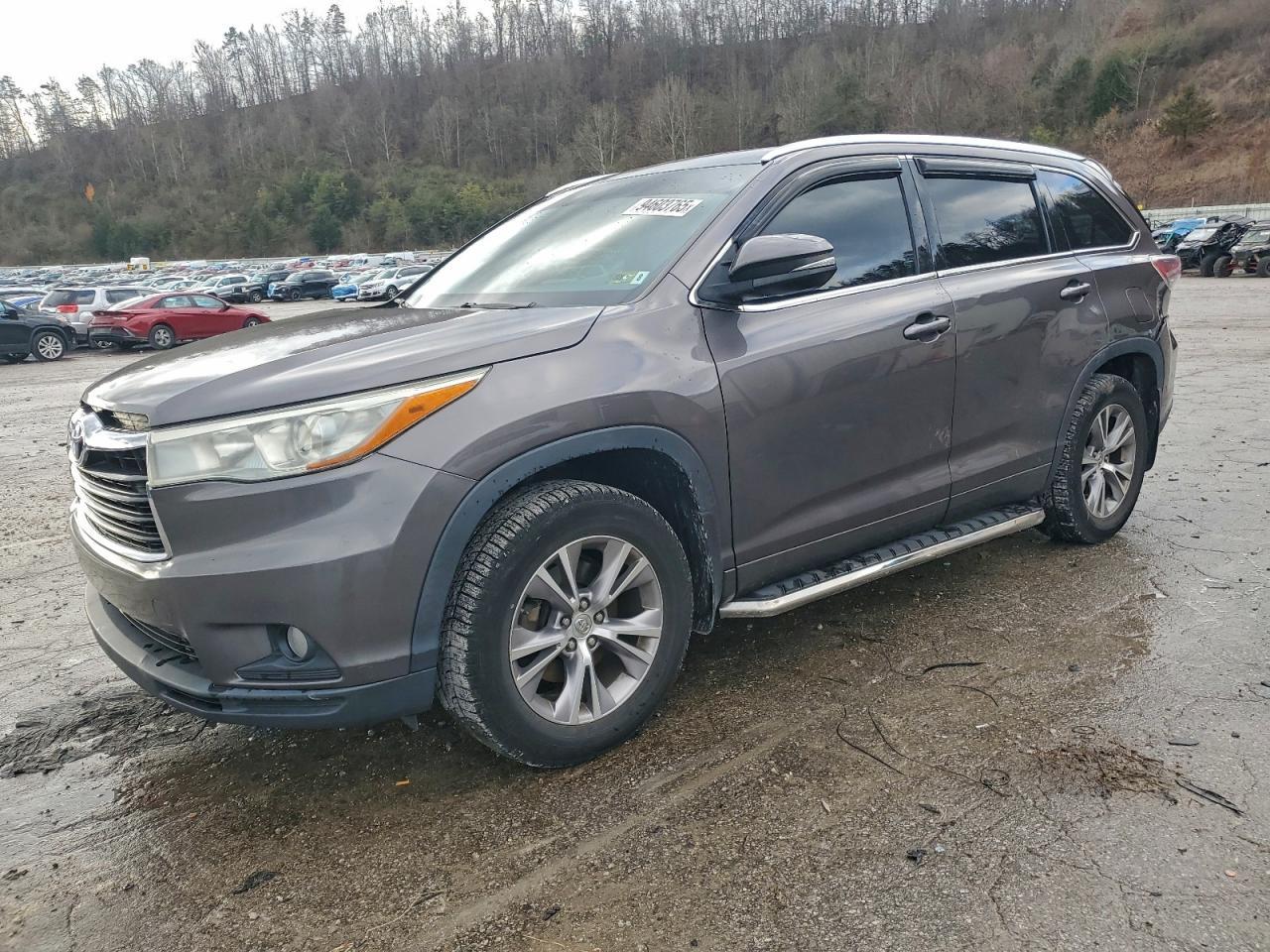2015 TOYOTA HIGHLANDER