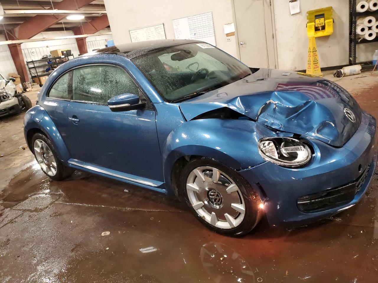 2016 VOLKSWAGEN Beetle