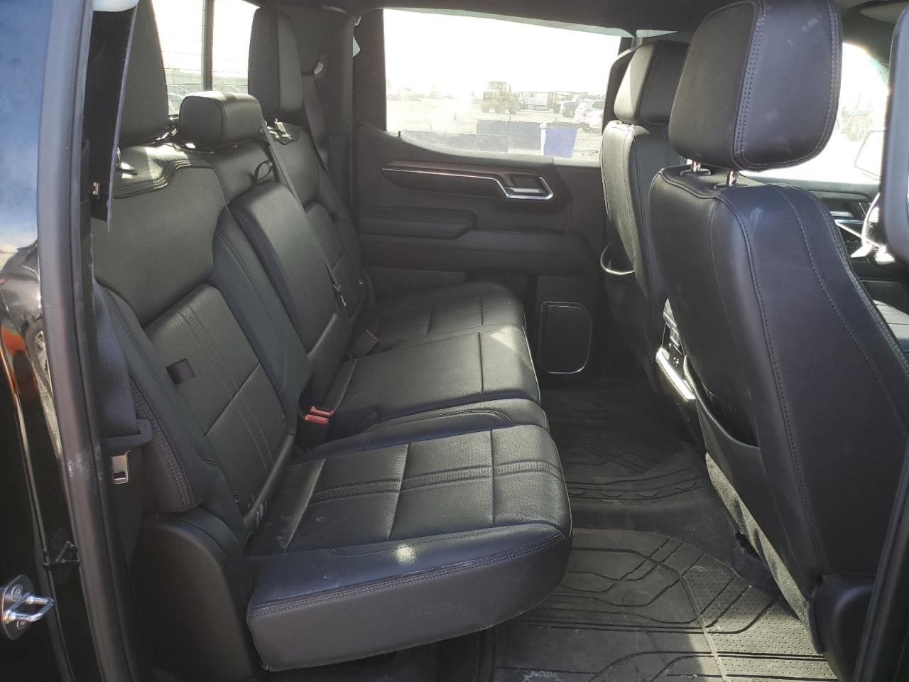 2024 CHEVROLET Silverado