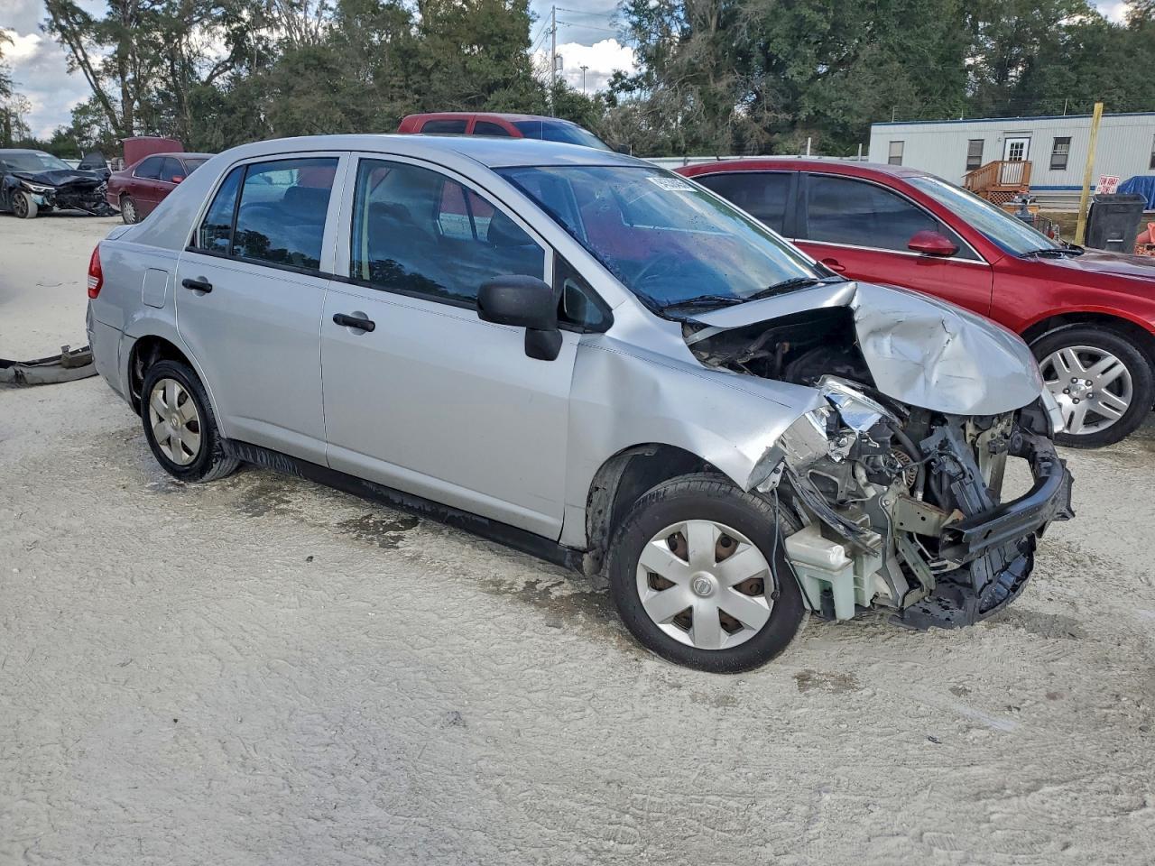 2009 NISSAN VERSA