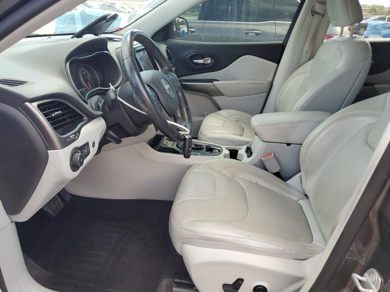 2019 JEEP CHEROKEE