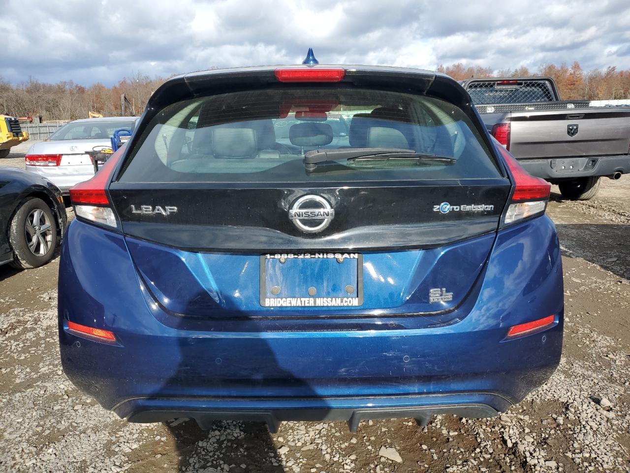 2021 NISSAN LEAF