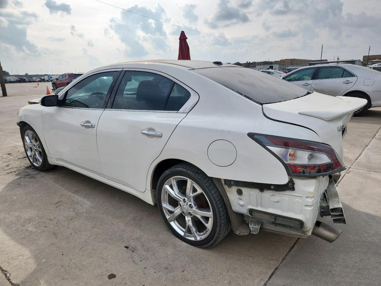 2012 NISSAN Maxima