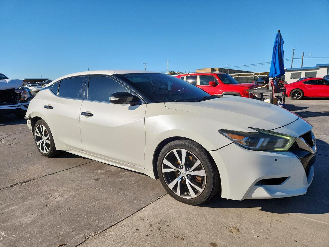 2017 NISSAN Maxima