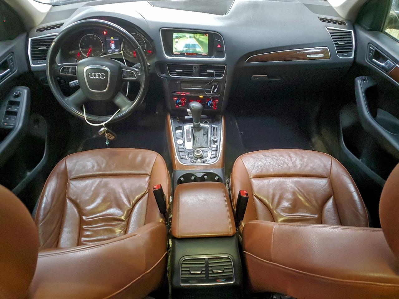 2010 AUDI Q5