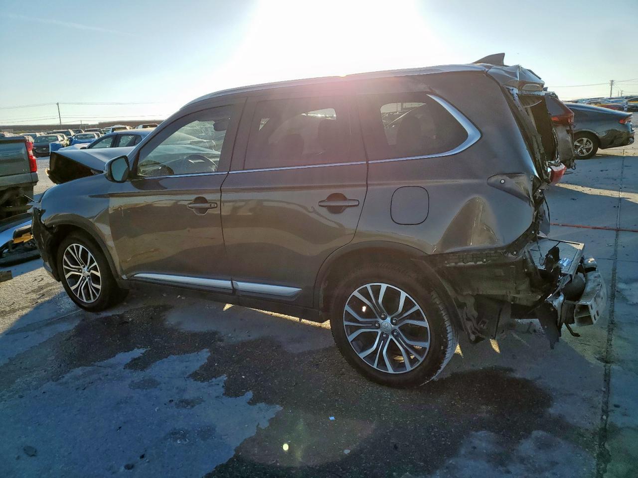 2018 MITSUBISHI outlander