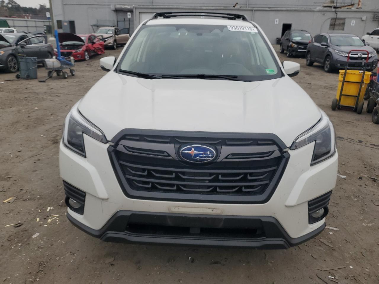 2022 SUBARU FORESTER
