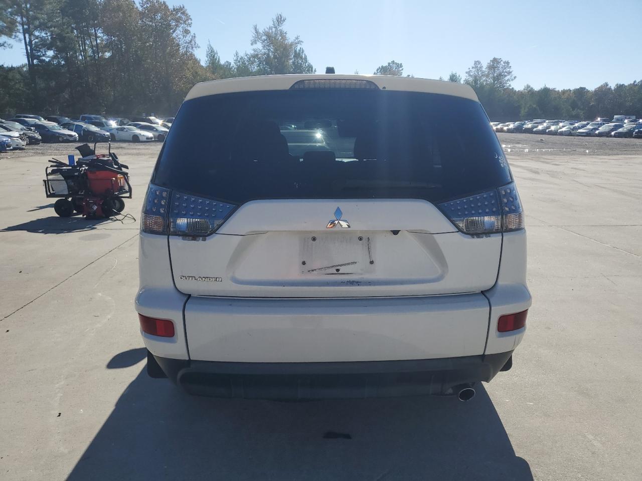 2011 MITSUBISHI outlander