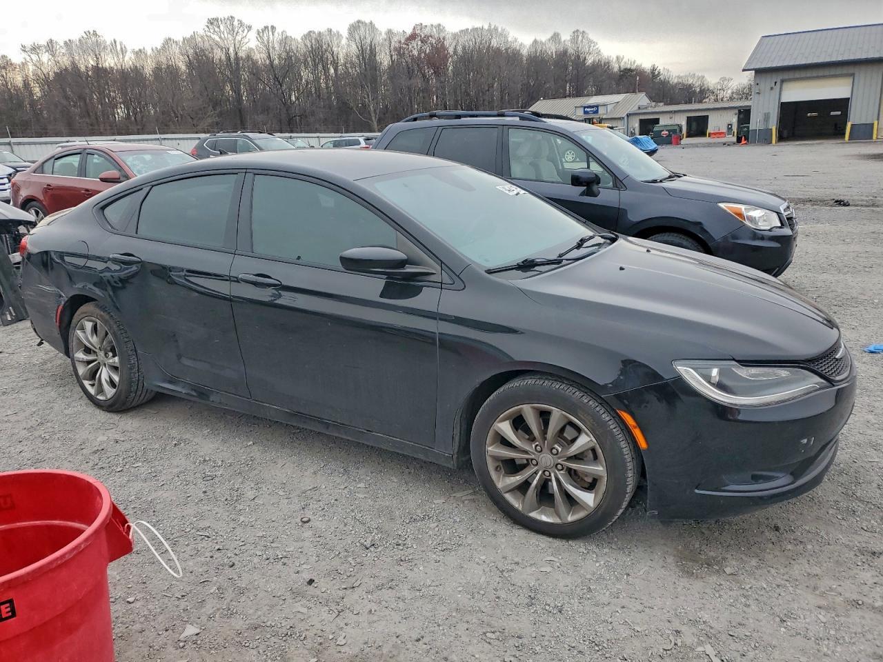 2015 CHRYSLER 200
