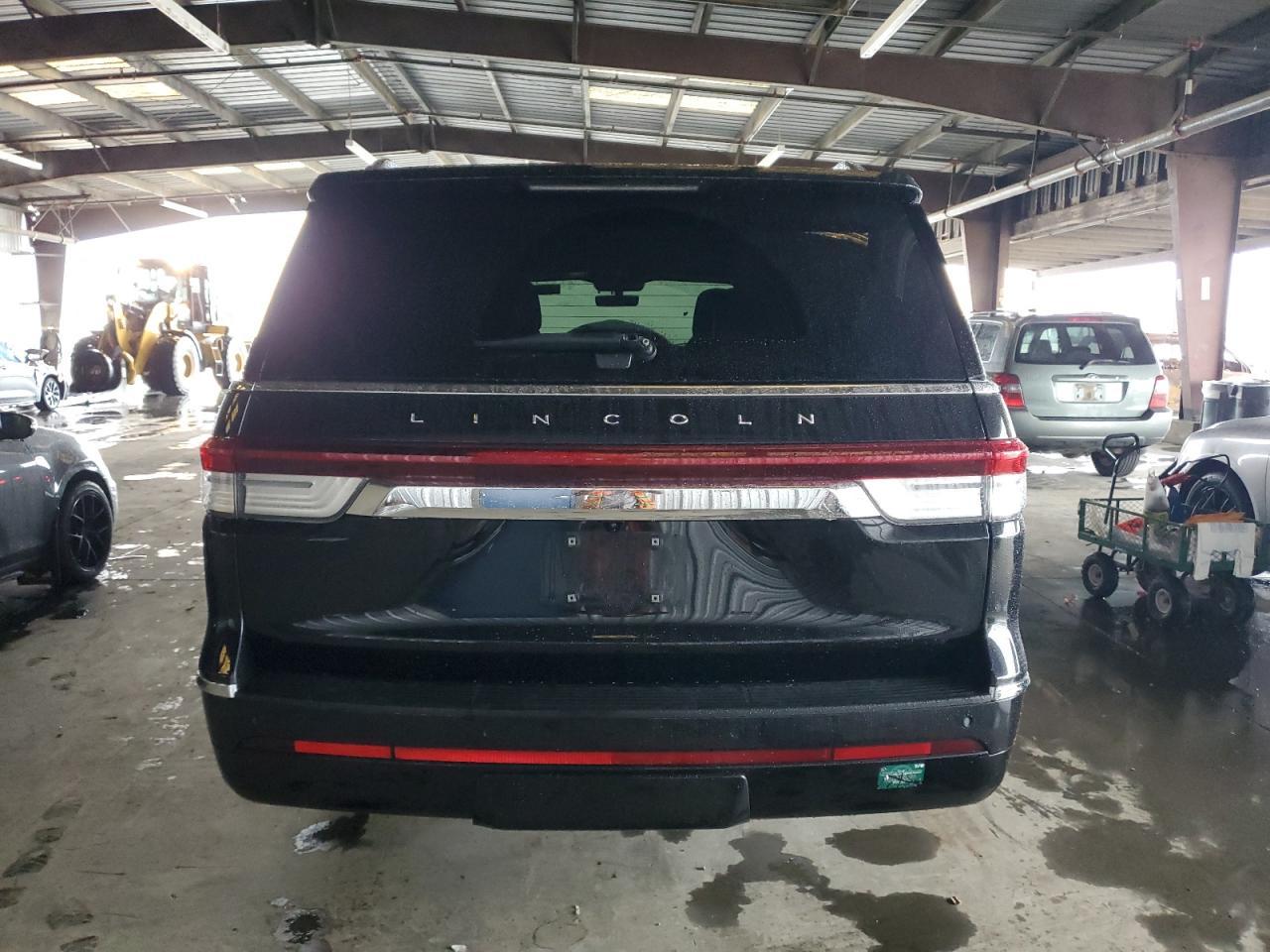 2022 LINCOLN Navigator