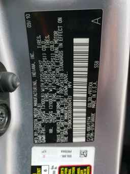 2011 TOYOTA SIENNA