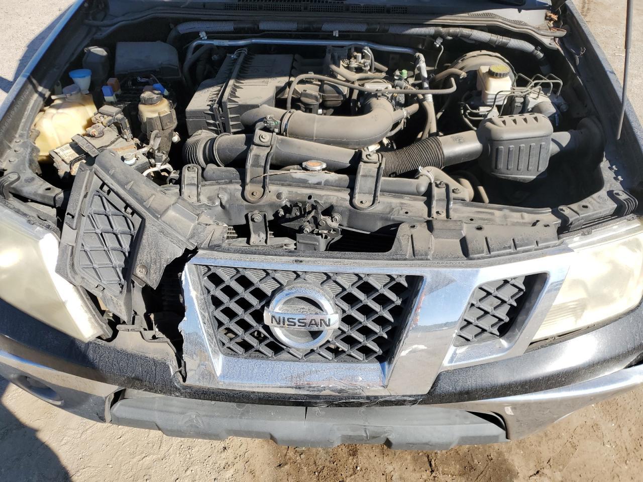 2011 NISSAN Frontier