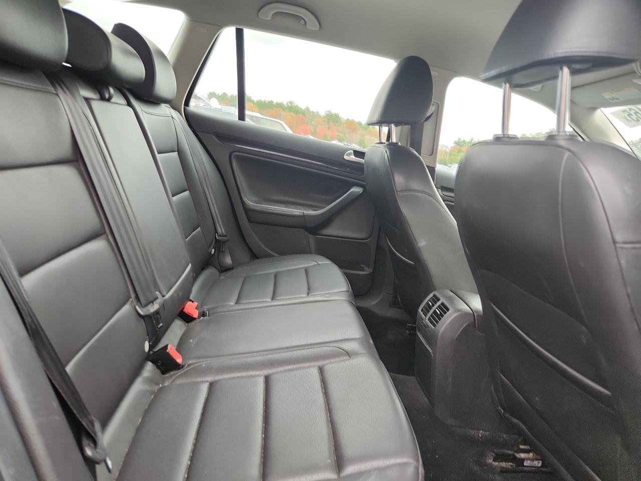 2012 VOLKSWAGEN JETTA