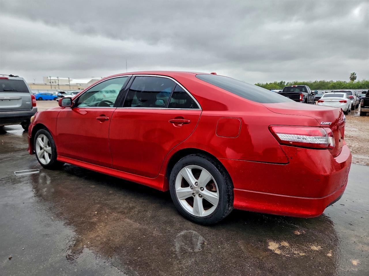 2011 TOYOTA CAMRY