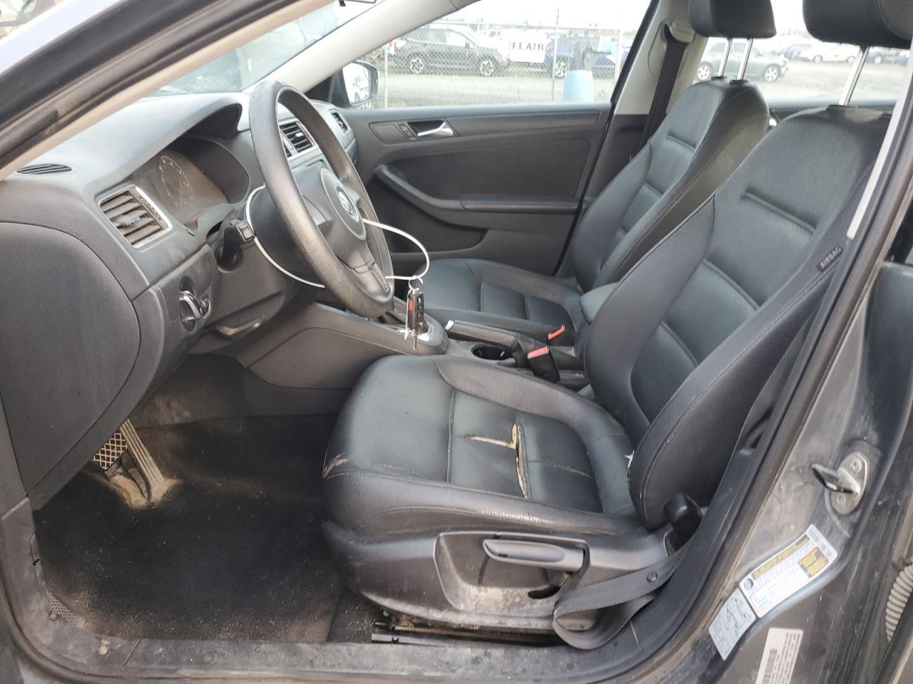 2011 VOLKSWAGEN JETTA