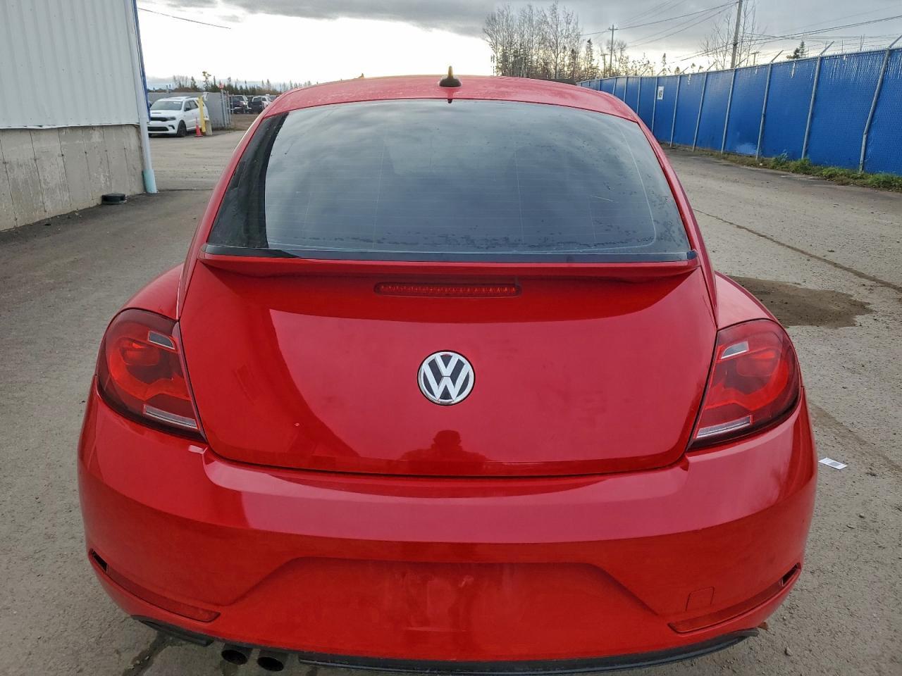 2017 VOLKSWAGEN Beetle