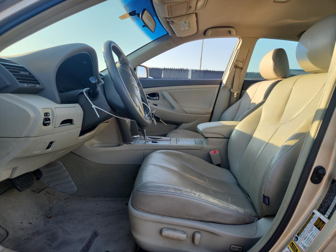 2010 TOYOTA CAMRY