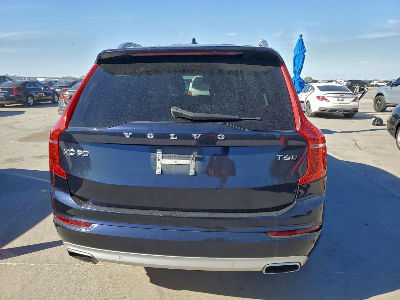 2019 VOLVO XC90