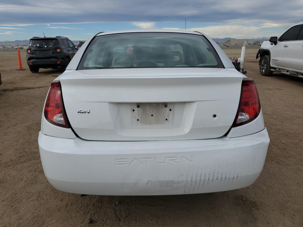 2003 SATURN Ion