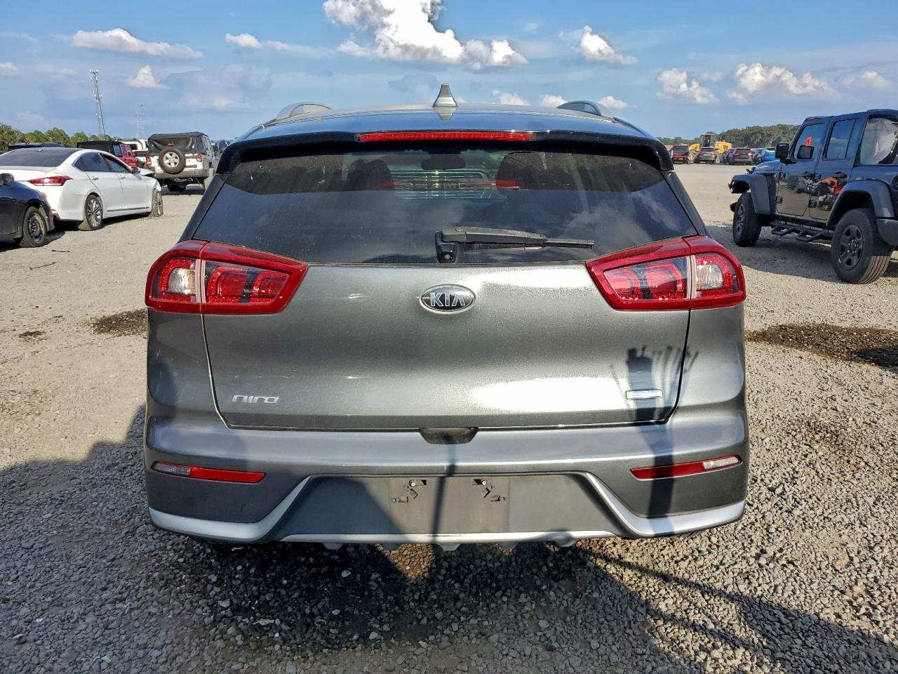 2017 KIA Niro