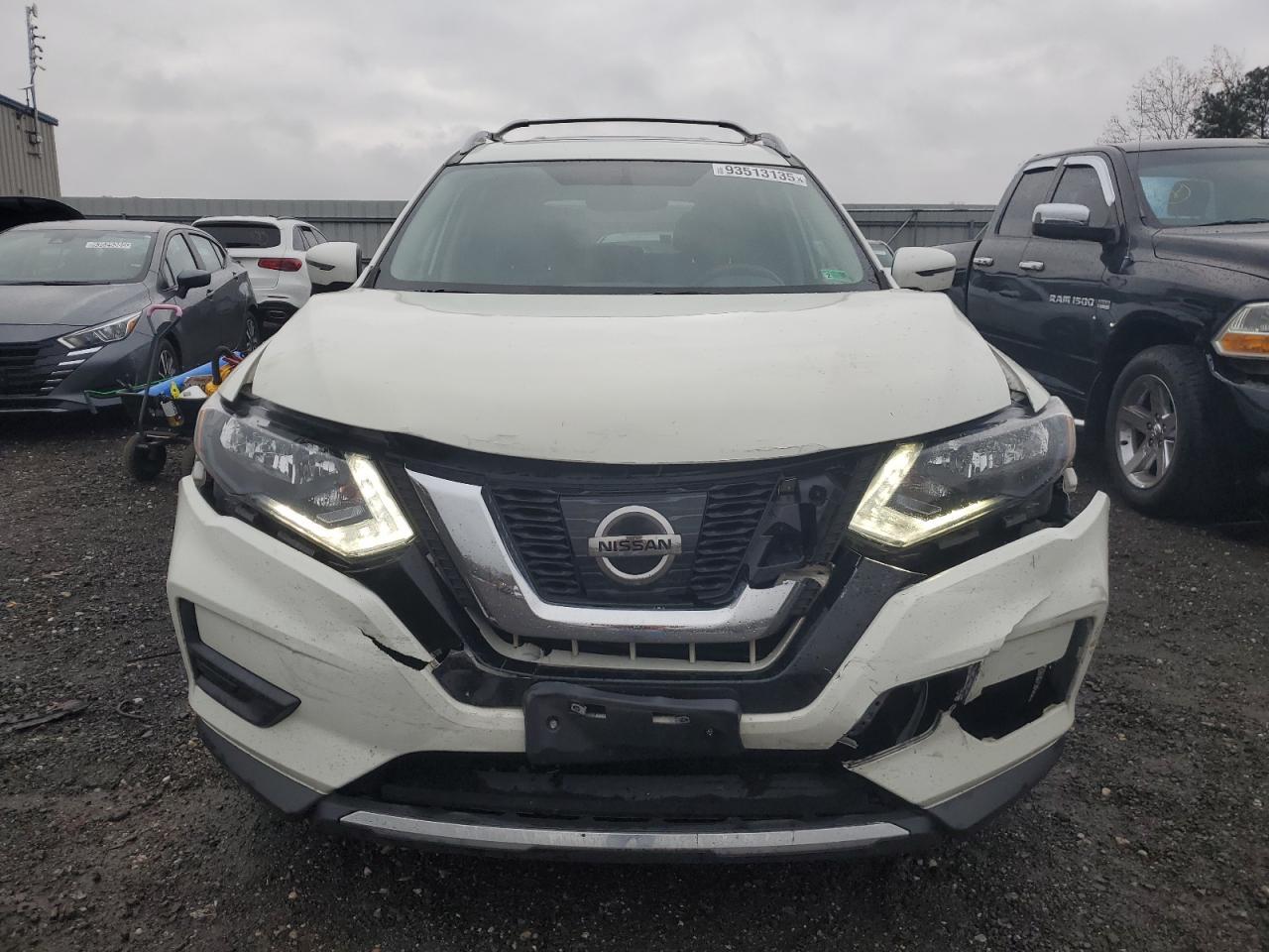 2017 NISSAN ROGUE