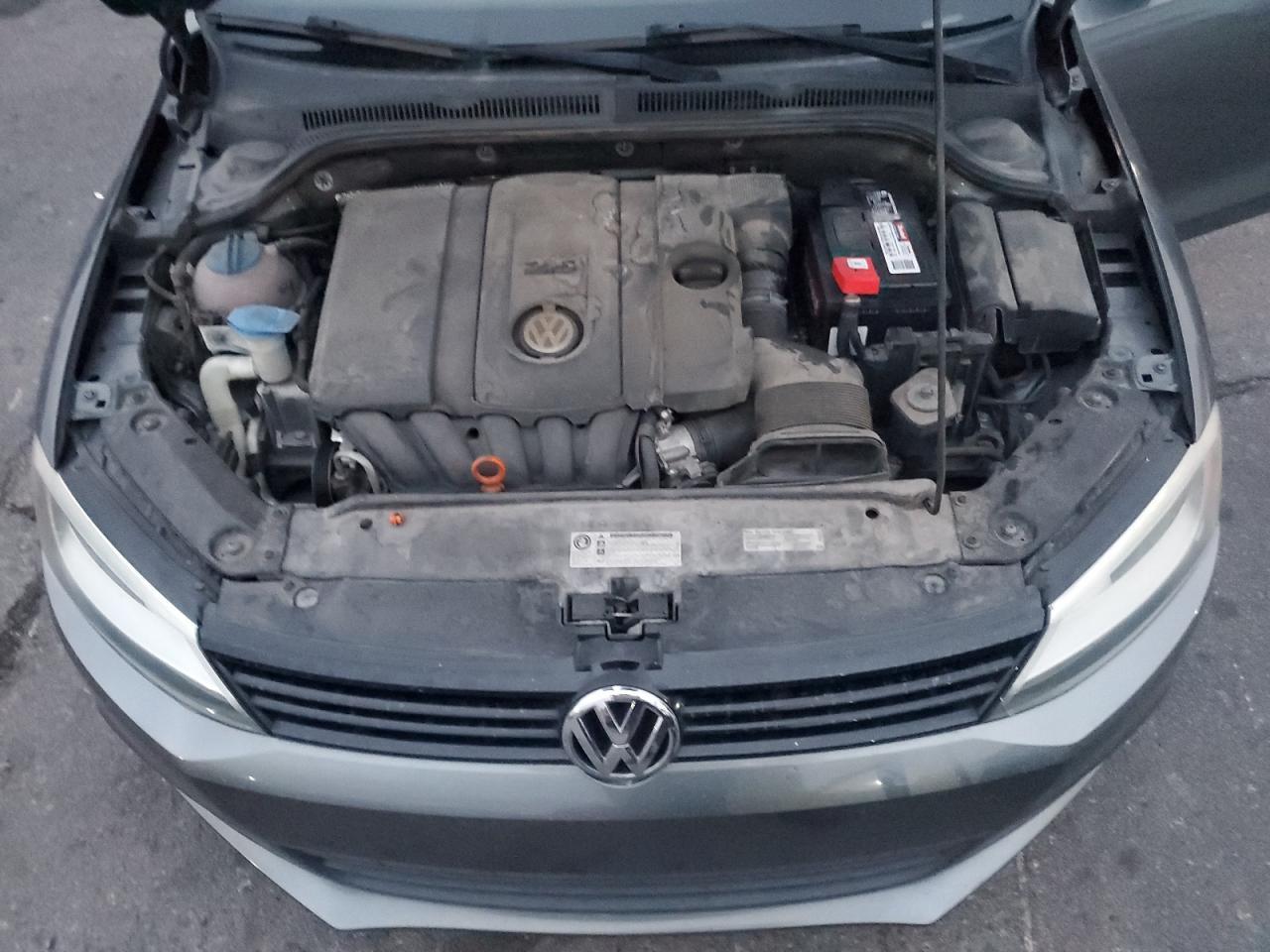 2012 VOLKSWAGEN JETTA