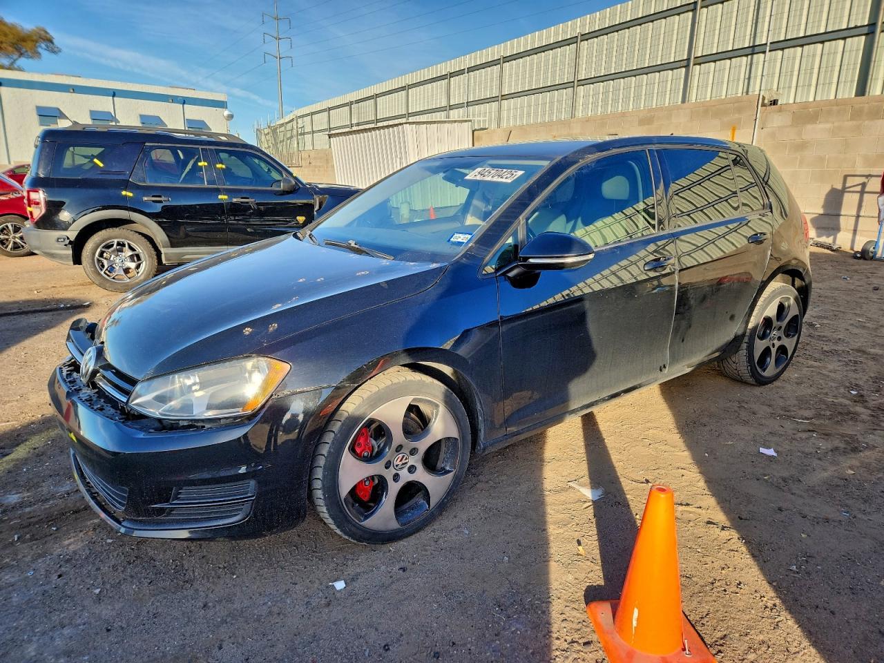 2015 VOLKSWAGEN GOLF