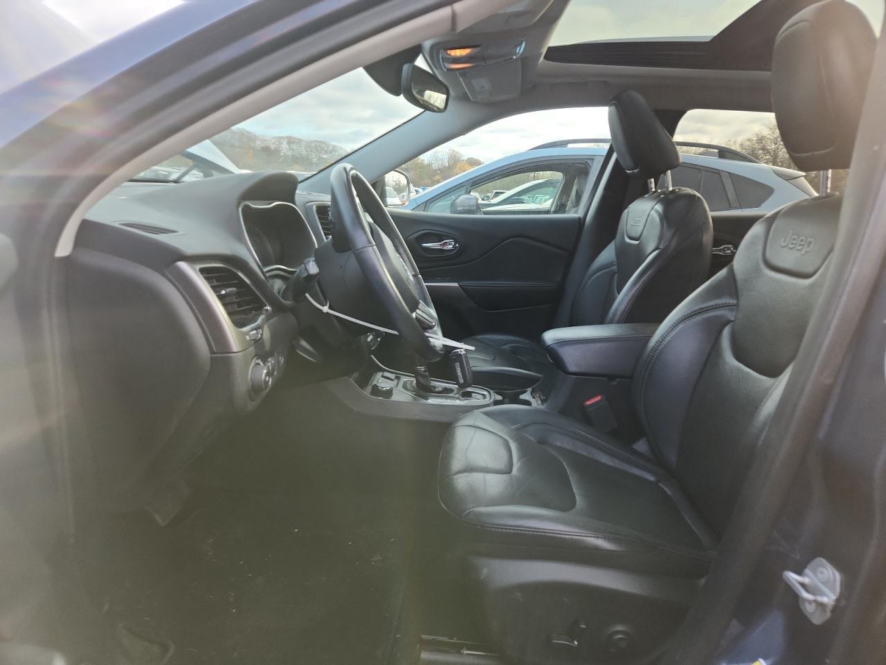 2019 JEEP CHEROKEE