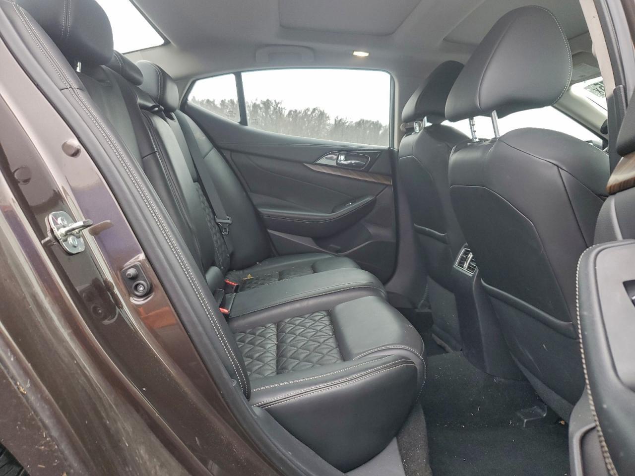 2016 NISSAN Maxima