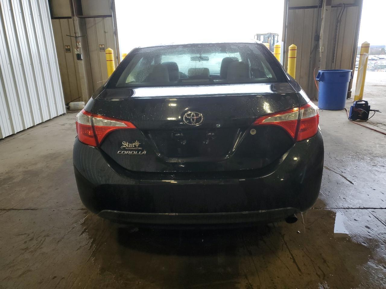 2015 TOYOTA COROLLA