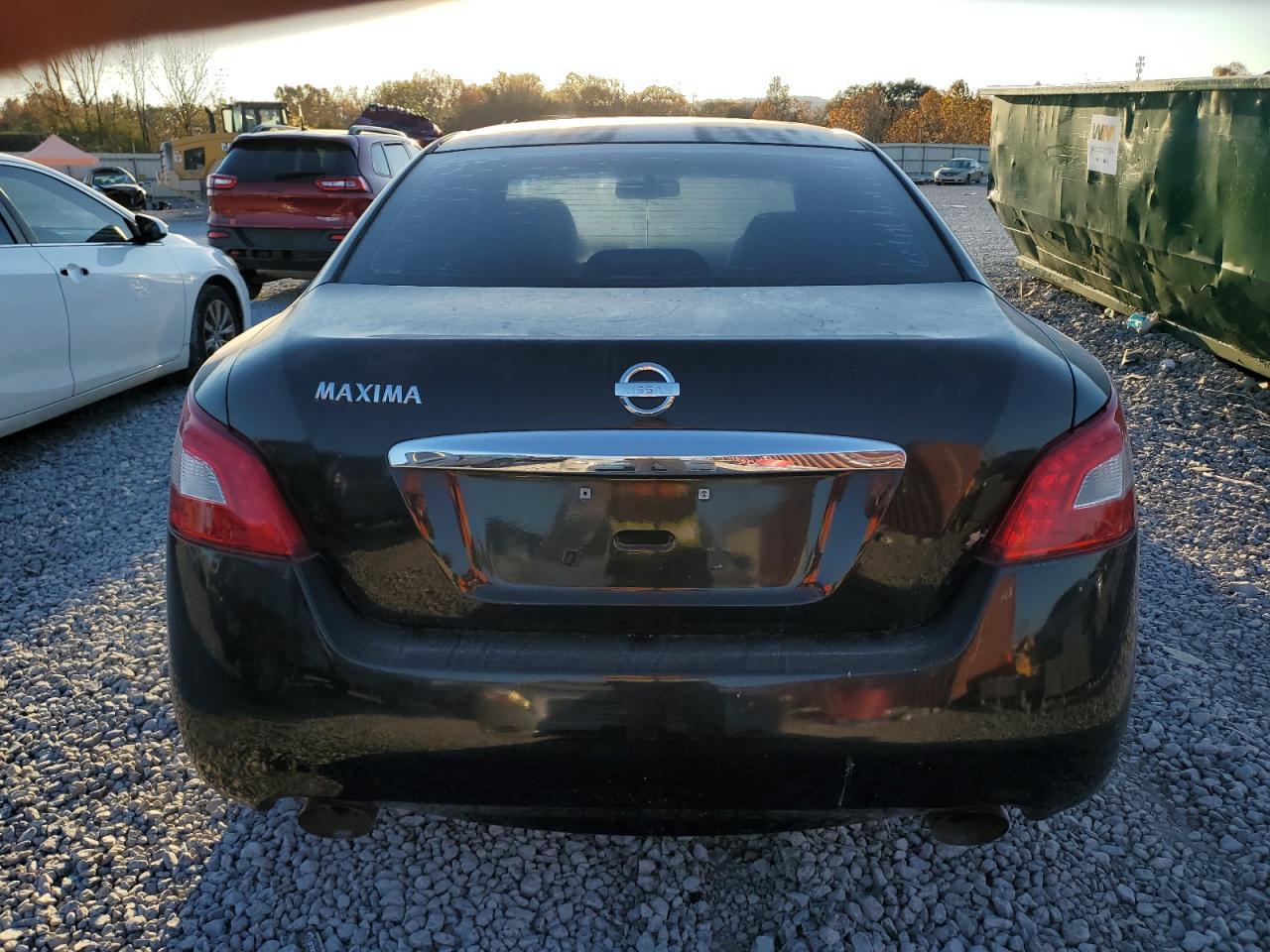 2010 NISSAN Maxima